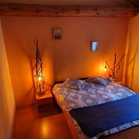Aux Etoiles De Moranges Panzió Saint-Germain-l'Herm Kültér fotó